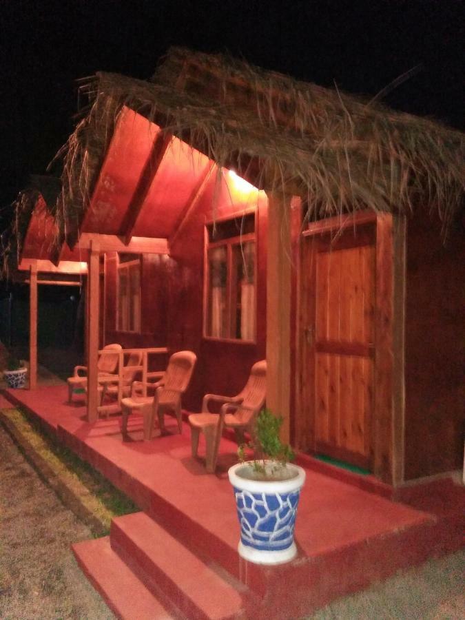 Blue Ocean Cabana Hotel Trincomalee Exterior photo